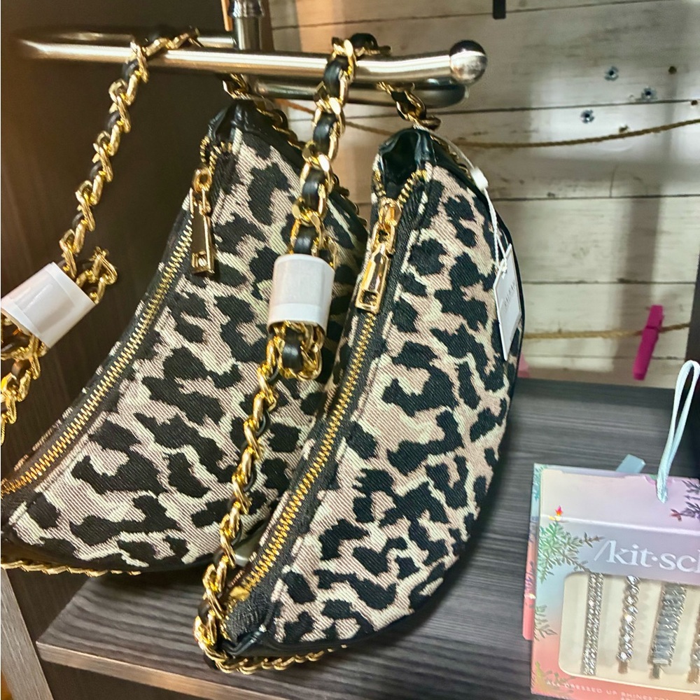 Leopard Print Chain Mini-Bag - Picture 5 of 5